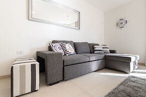 The Haneviim Court - Isrentals