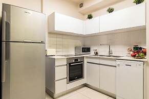 The Haneviim Court - Isrentals