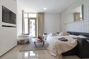 The Haneviim Court - Isrentals