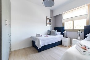 The Haneviim Court - Isrentals