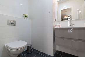 The Haneviim Court - Isrentals