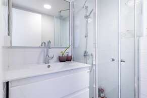 The Haneviim Court - Isrentals