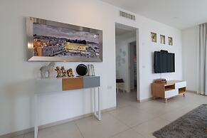 The Haneviim Court - Isrentals