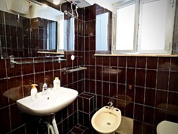 Studio Rosso San Luca Zona Acquario