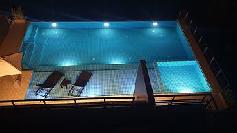 Ao Luek Panoramic Pool Villa