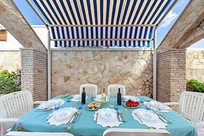 614 Riva degli Angeli by Barbarhouse