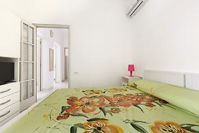 614 Riva degli Angeli by Barbarhouse