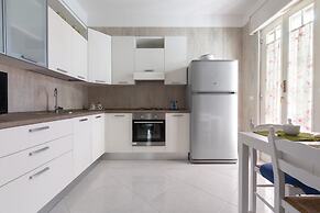 614 Riva degli Angeli by Barbarhouse