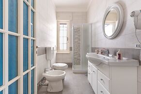 614 Riva degli Angeli by Barbarhouse