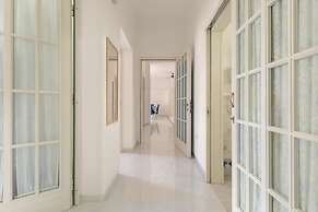 614 Riva degli Angeli by Barbarhouse