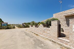 937 Riva del Conte by Barbarhouse