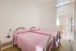 937 Riva del Conte by Barbarhouse