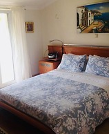 Villa Ampelaki (30 meters to the beach)