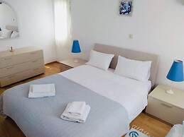 Villa Ampelaki (30 meters to the beach)