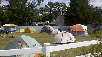 Four Oaks Lodging & RV Resort