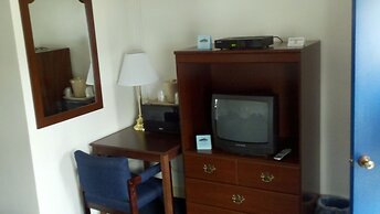 Four Oaks Lodging & RV Resort