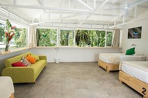 Jaguar Inn Bungalows