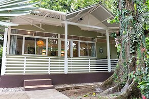 Jaguar Inn Bungalows