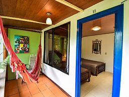 Jacaranda Hotel & Jungle Garden