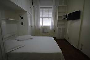 GoHouse Constante 702