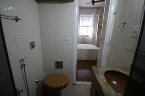 GoHouse Constante 702