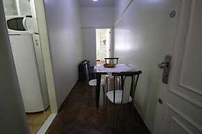 GoHouse Constante 702