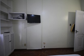 GoHouse Constante 702