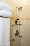 Honeybee Inn Bed & Breakfast