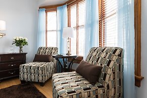 Honeybee Inn Bed & Breakfast