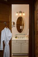 Honeybee Inn Bed & Breakfast