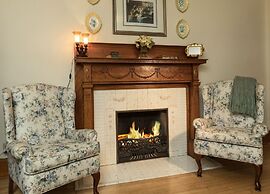 Honeybee Inn Bed & Breakfast