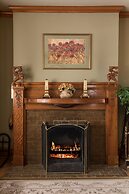 Honeybee Inn Bed & Breakfast