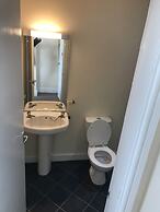 The New Alexandra Hotel