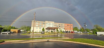 Holiday Inn Express & Suites Marion by IHG