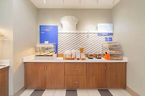 Holiday Inn Express & Suites Marion by IHG