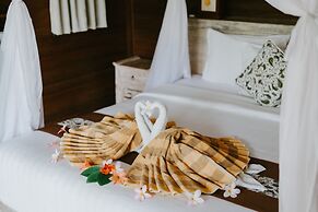 Dini DNusa Lembongan