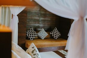 Dini DNusa Lembongan