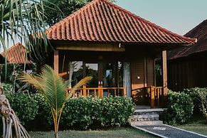 Dini DNusa Lembongan