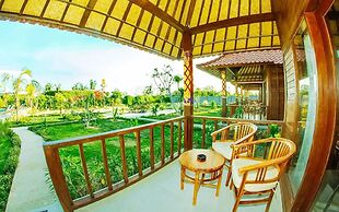 Dini DNusa Lembongan