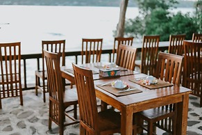 Dini DNusa Lembongan