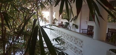 Meya Beach Walk Hotel