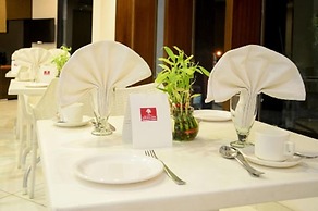 Crimson Park Shripriya Hotel