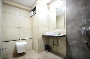 Crimson Park Shripriya Hotel