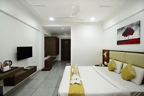 Crimson Park Shripriya Hotel