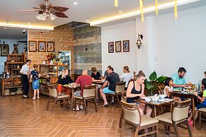 La An Old Town Hotel