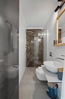 The Green Goose Hotel