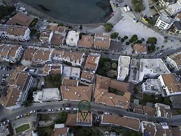 The Green Goose Hotel