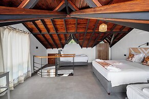 The Green Goose Hotel