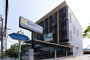 Riski Residence Bangbuathong