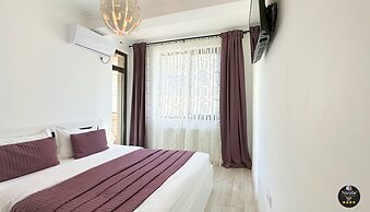 Deluxe Nicolle Solid Residence Mamaia